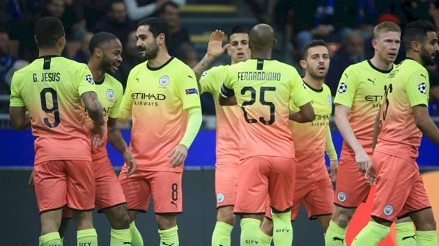 Lewandowski và những con số chứng minh anh đang hóa 