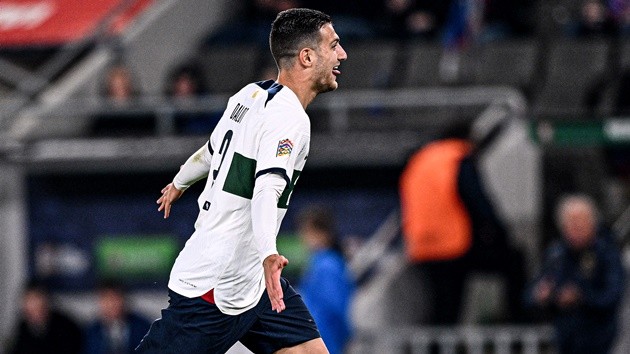 Hào quang Benzema và sự u ám bao trùm Higuain - Bóng Đá