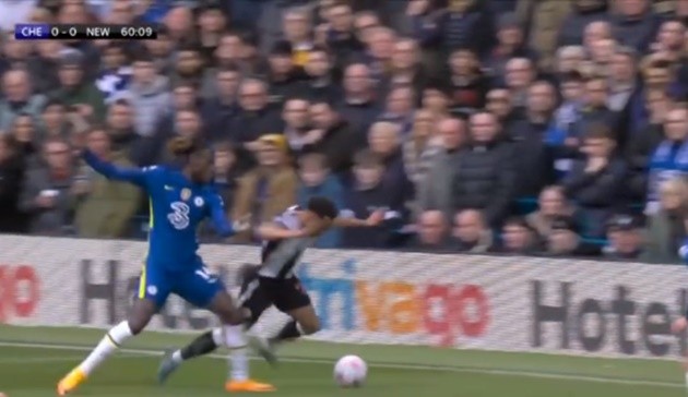 Đây là thái độ của các cầu thủ Arsenal sau khi Unai Emery bị sa thải - Bóng Đá