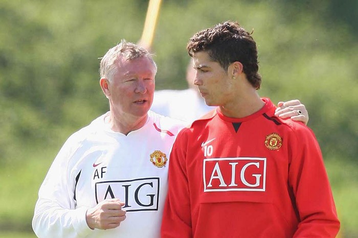 10 danh thủ vĩ đại nhất trong sự nghiệp cầm quân của Ferguson ở MU - Bóng Đá