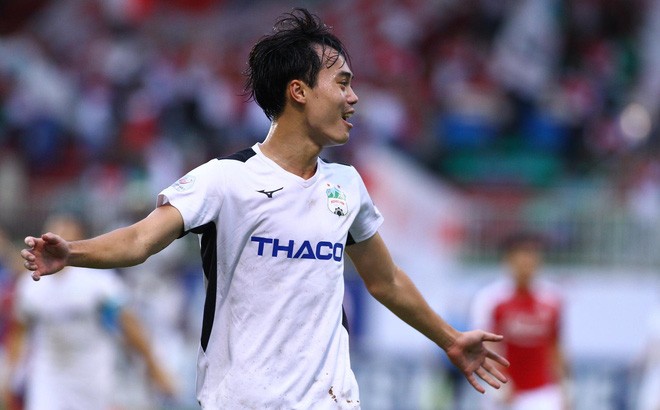 Dội mưa gôn vào lưới CLB TP.HCM, HAGL thoát khỏi nỗi ám ảnh trụ hạng - Bóng Đá