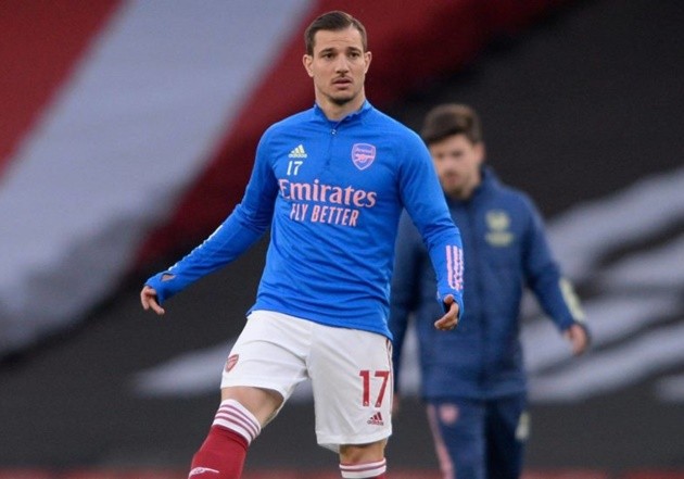 Cedric Soares was hospitalised this week with a stomach bug - Bóng Đá