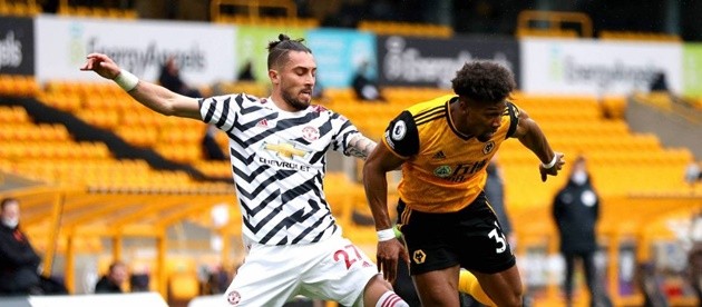 Manchester United prepared to sell Alex Telles despite recently arriving - Bóng Đá