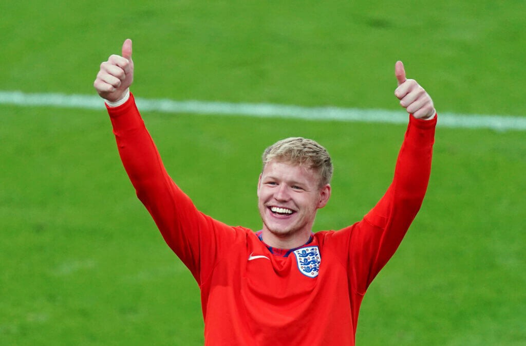 Arsenal in advanced talks to sign Sheffield United goalkeeper Aaron Ramsdale - Bóng Đá