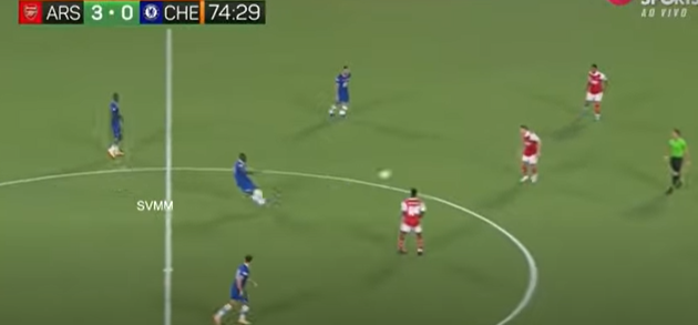 'Chiến thần' Koulibaly hất văng sao Arsenal  - Bóng Đá