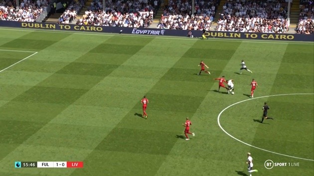 Mitrovic làm Henderson và Van Dijk bẽ mặt - Bóng Đá