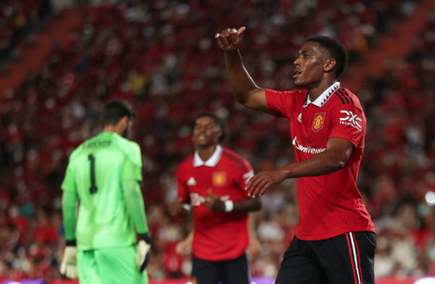 Điều duy nhất nhà Glazer có thể đúng ở Man Utd  - Bóng Đá