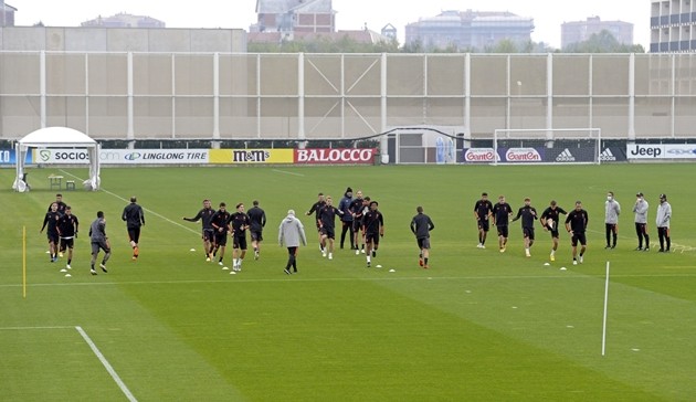 Juventus tập luyện - Bóng Đá
