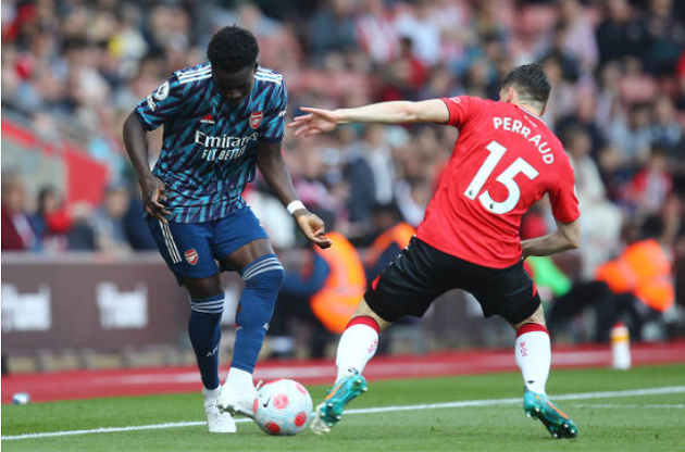 Trút cơn thịnh nộ ngay trên sân, Arteta đã đi tới giới hạn? - Bóng Đá