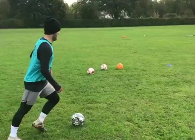 Jack Wilshere trains in local park to keep fit as injury-plagued ex-Arsenal searches for new club after West Ham axing - Bóng Đá