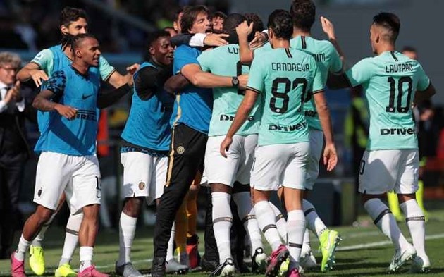 Đánh bại Sassuolo, Inter Milan vẫn để lộ 
