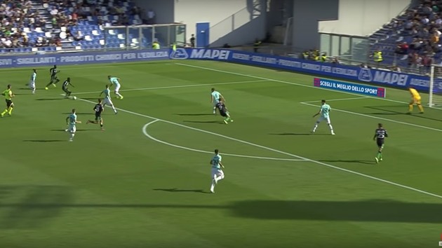 Đánh bại Sassuolo, Inter Milan vẫn để lộ 