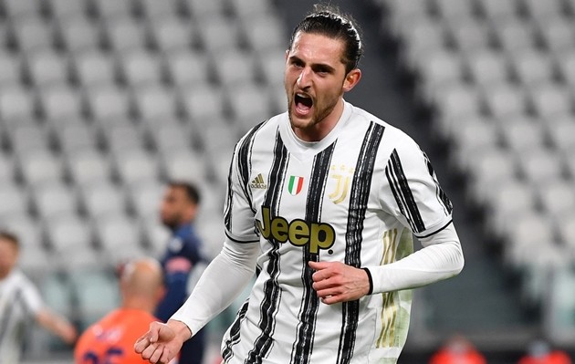 Chiêu mộ Rabiot, Man Utd coi chừng 