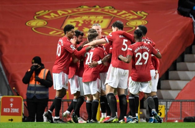 Gary Neville: “If you think how City break down teams that sit deep against them, Manchester United just aren’t capable of that yet. - Bóng Đá