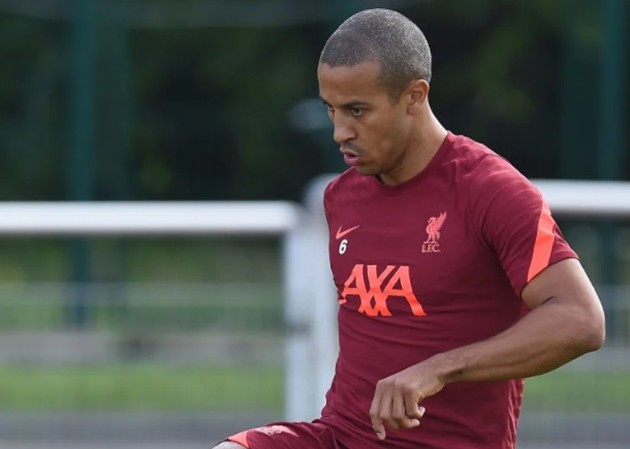 'I couldn't sprint': Thiago quietly played entire season with injury - Bóng Đá