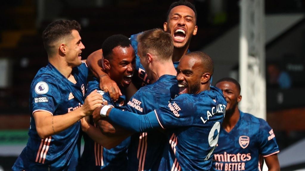 David James has predicted that Arsenal can go all the way to win the Premier League title  - Bóng Đá