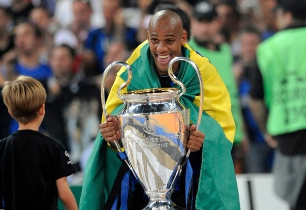 Maicon trở lại Italia chơi bóng - Bóng Đá