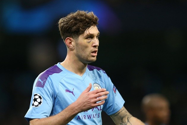10 cầu thủ Man City đều sút trúng khung thành Villa - Bóng Đá