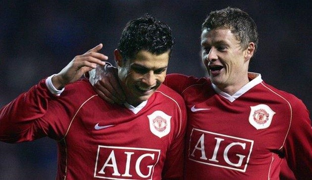 Cristiano Ronaldo returns to Man Utd: Will he be a success with Ole - Bóng Đá