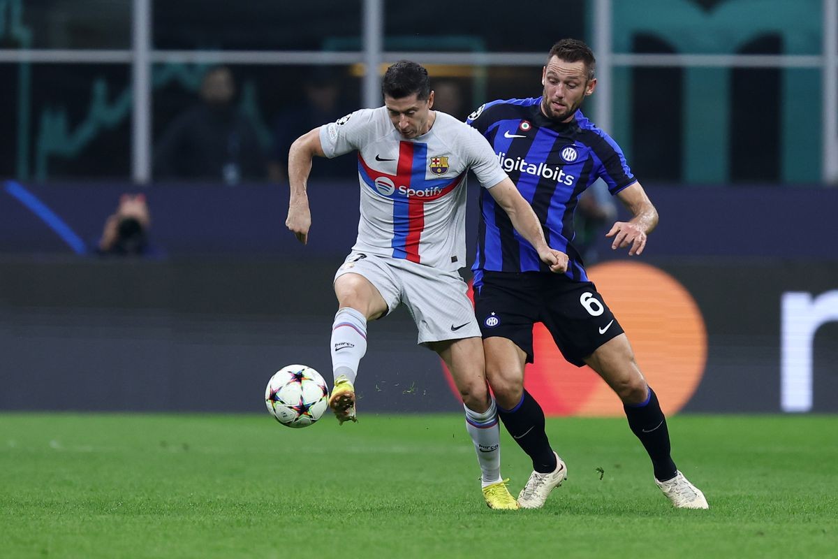 Ảnh sau trận Inter - Barca - Bóng Đá