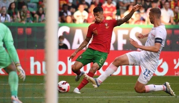 Bồ Đào Nha bị Czech hủy diệt 5 bàn không gỡ - Bóng Đá