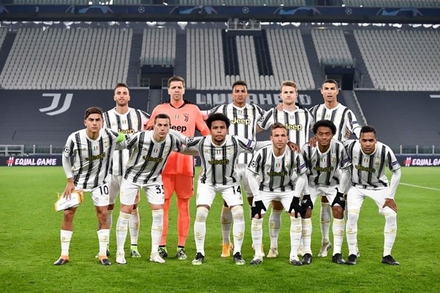 Lần đầu tiên trong lịch sử, Juve ra sân mà không có 1 cầu thủ Italia ở hàng thủ - Bóng Đá