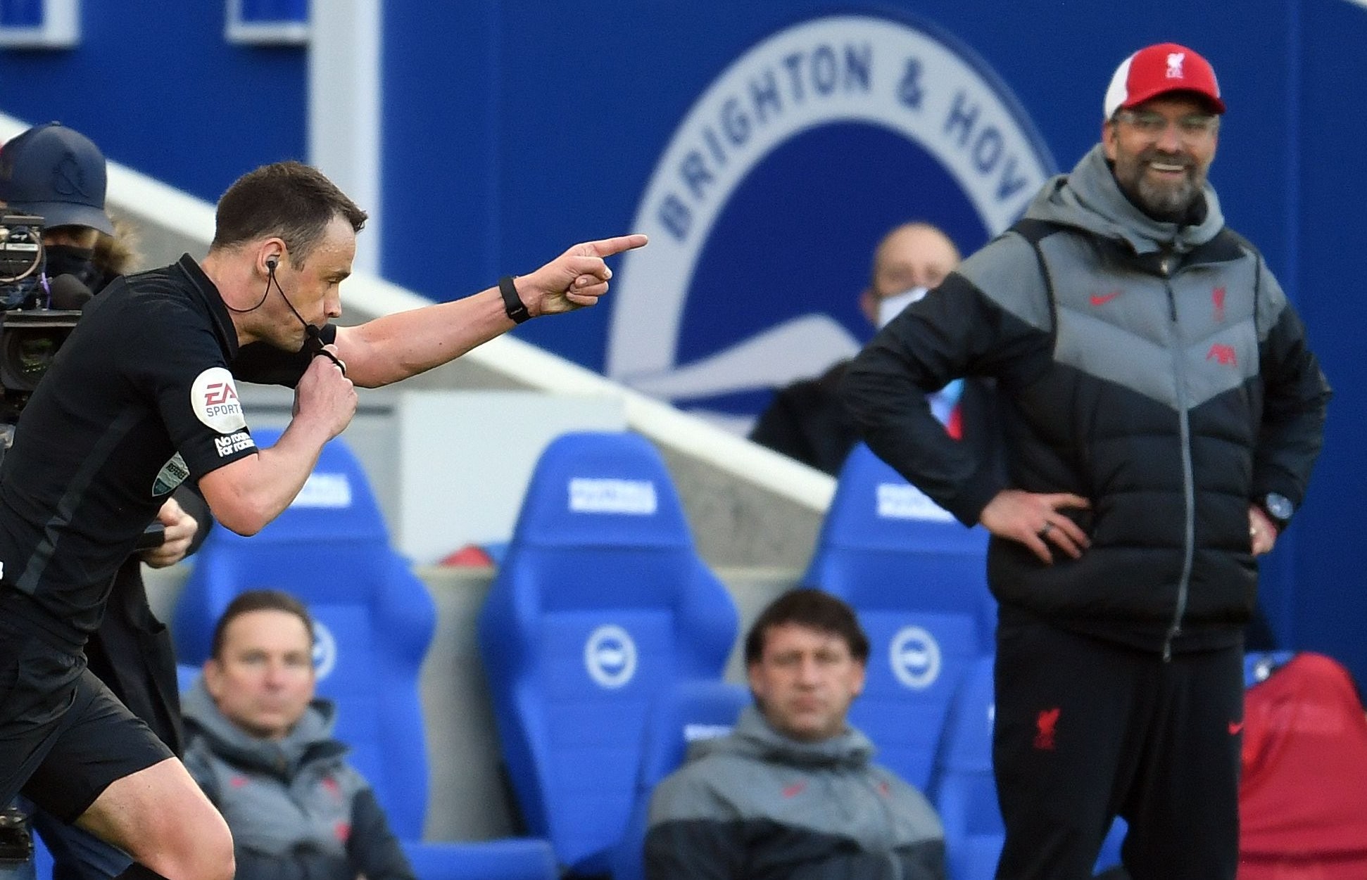 Bị tước đoạt chiến thắng, HLV Jurgen Klopp phát rồ với VAR - Bóng Đá