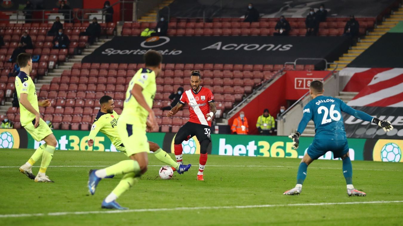 Southampton go top of Premier League for first time - Bóng Đá