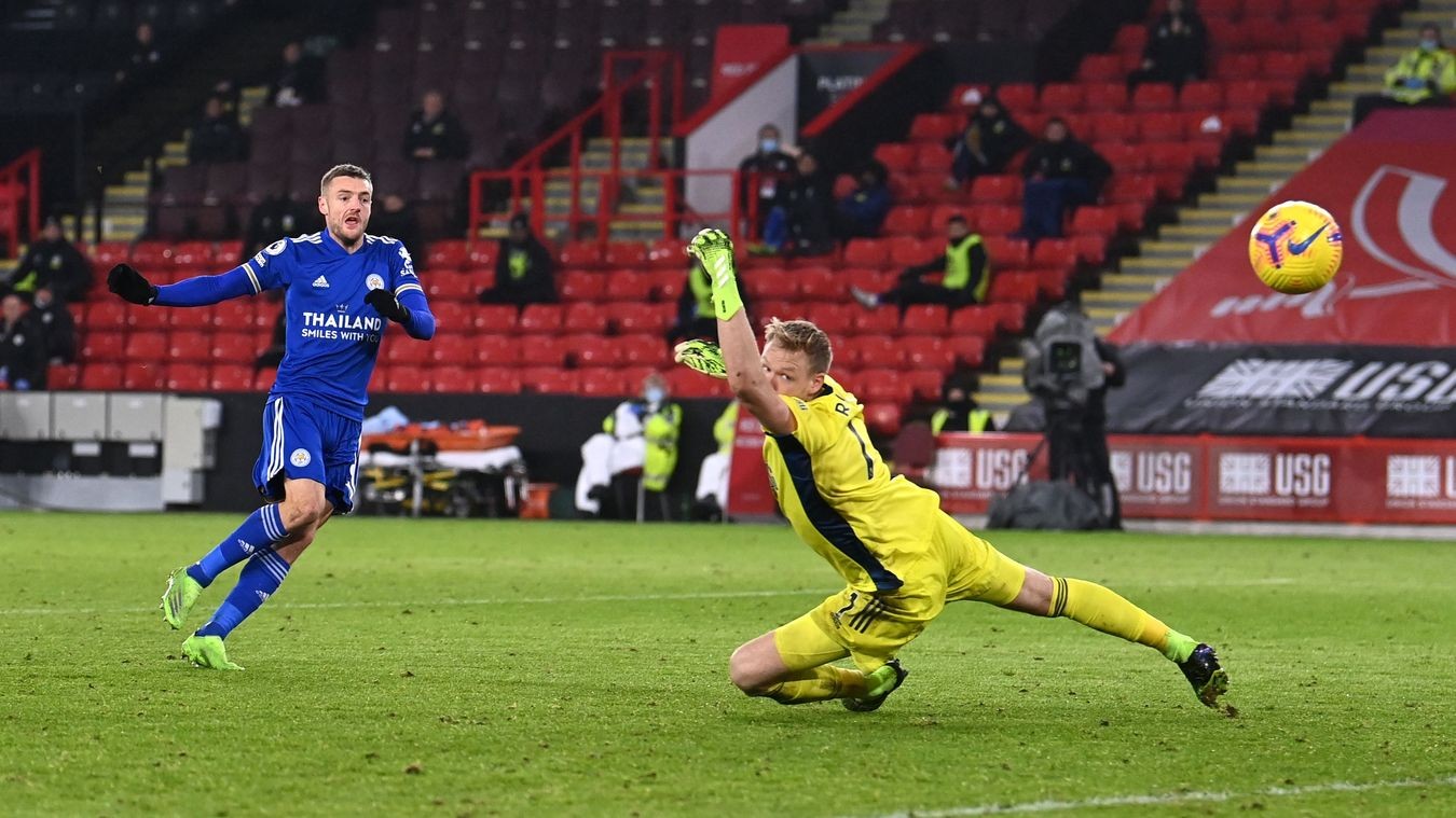Jamie Vardy ghi bàn quá kịch tính, Bầy cáo đá văng M.U khỏi Top 4 - Bóng Đá