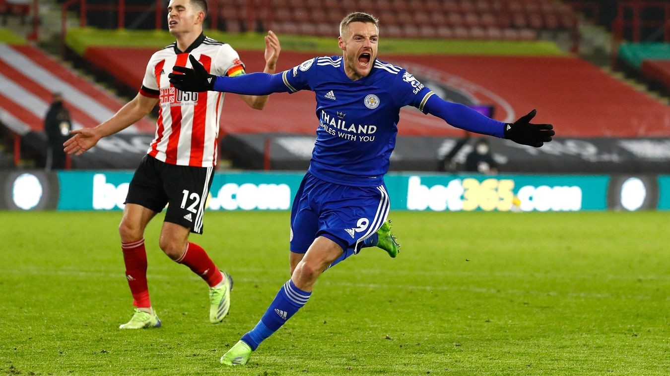 Jamie Vardy ghi bàn quá kịch tính, Bầy cáo đá văng M.U khỏi Top 4 - Bóng Đá