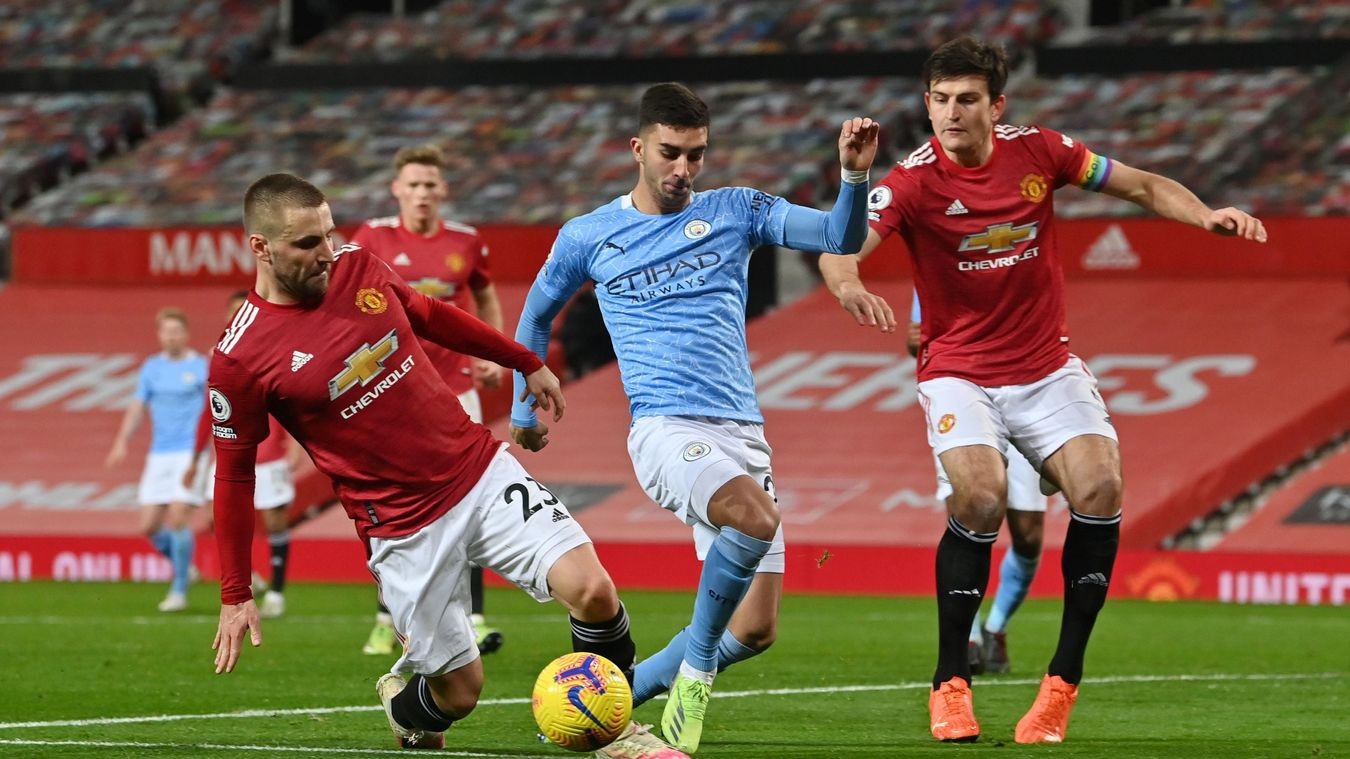 Trước Man City, Man Utd đã xuất hiện 3 