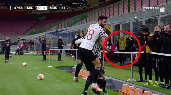 Pogba ghi bàn, Van de Beek tức tốc thực hiện ngay 1 động thái - Bóng Đá