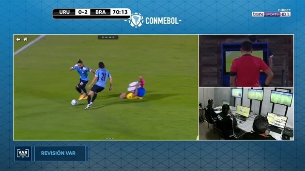 Cavani red card vs Brazil  - Bóng Đá