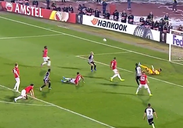 Những khoảnh khắc đáng nhớ của Maradona - Bóng Đá