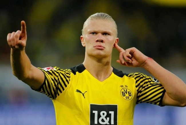 Mùa hè rực cháy của Vinicius - Bóng Đá