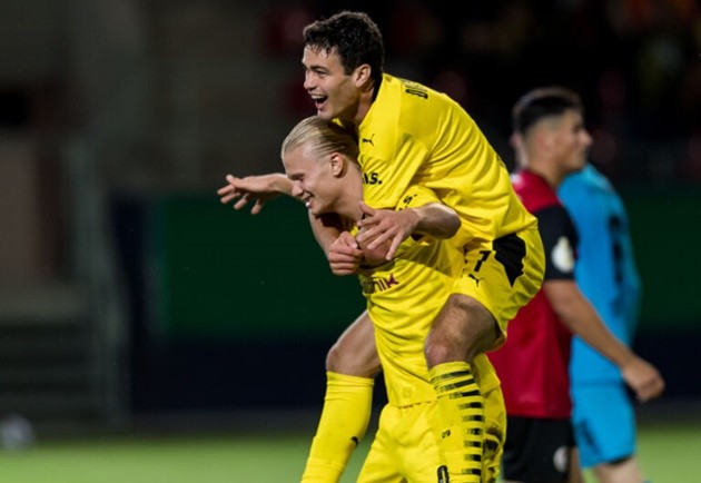 reviews trận Dortmund - Bóng Đá