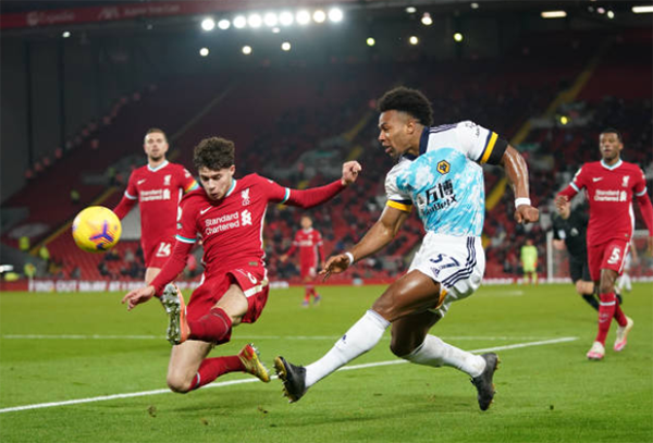 Hủy diệt Wolver tại Anfield, Liverpool tiếp tục bám đuổi Tottenham ở đỉnh BXH - Bóng Đá