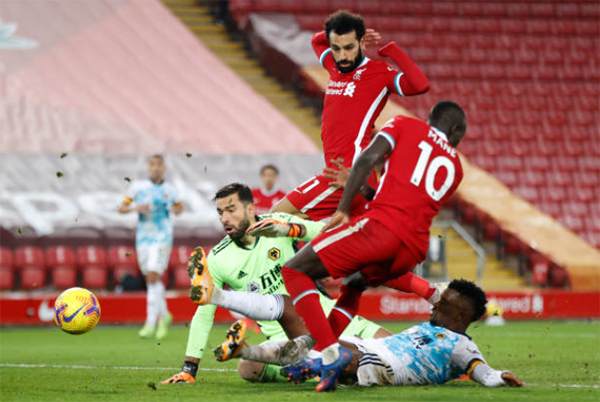 Hủy diệt Wolver tại Anfield, Liverpool tiếp tục bám đuổi Tottenham ở đỉnh BXH - Bóng Đá
