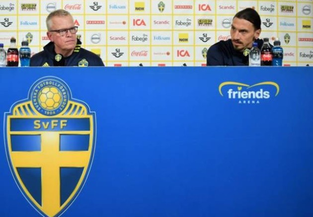 Zlatan Ibrahimovic cries at press conference - Bóng Đá