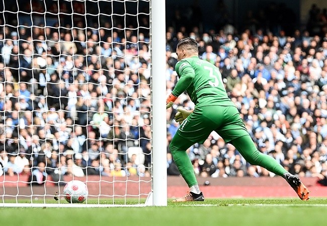 Những khoảnh khắc đáng nhớ trong trận Man City Liv - Bóng Đá