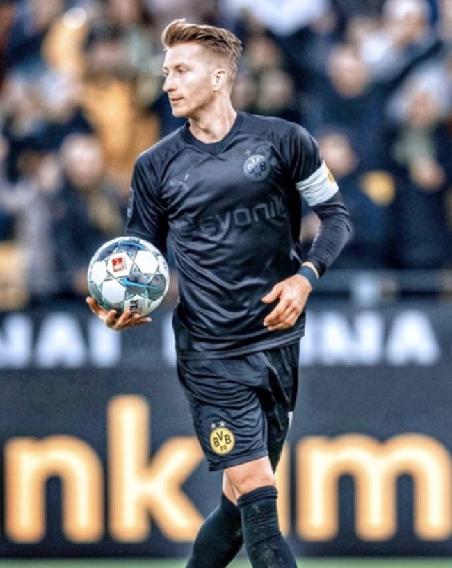 Borussia Dortmund 110th Anniversary Blackout Kit Released - Bóng Đá