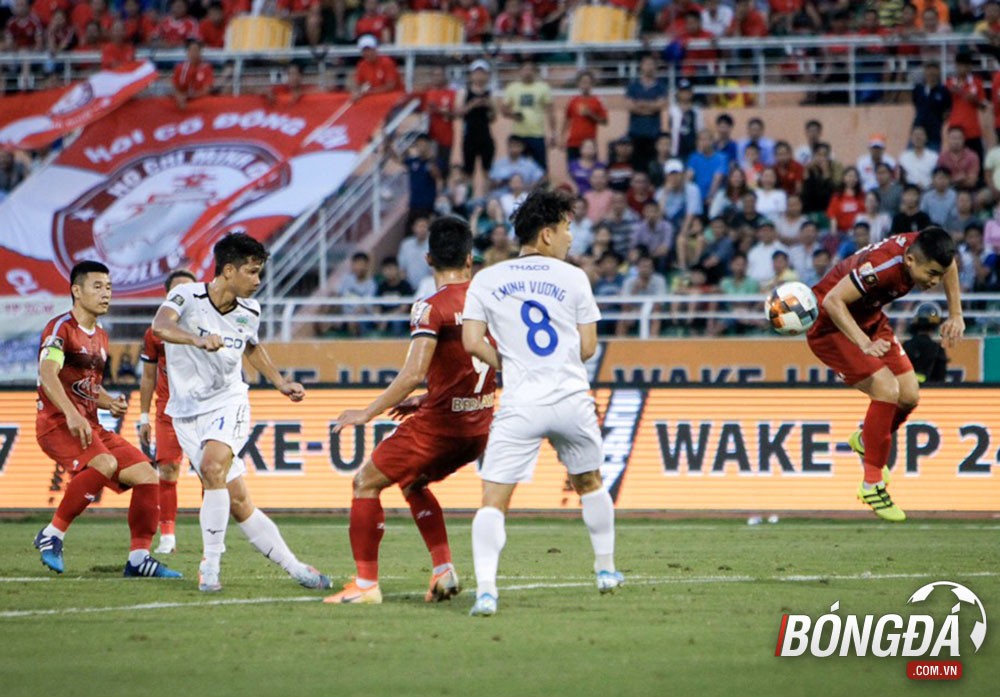 Ảnh sau trận HAGL - Bóng Đá