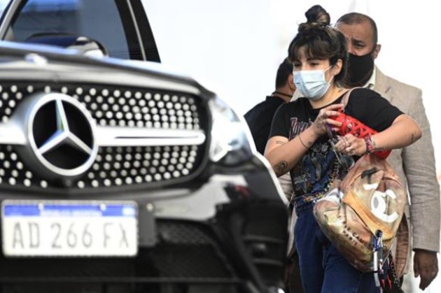 Diego Maradona leaves hospital after brain surgery as lawyer claims it’s a ‘miracle’ the legend is alive - Bóng Đá