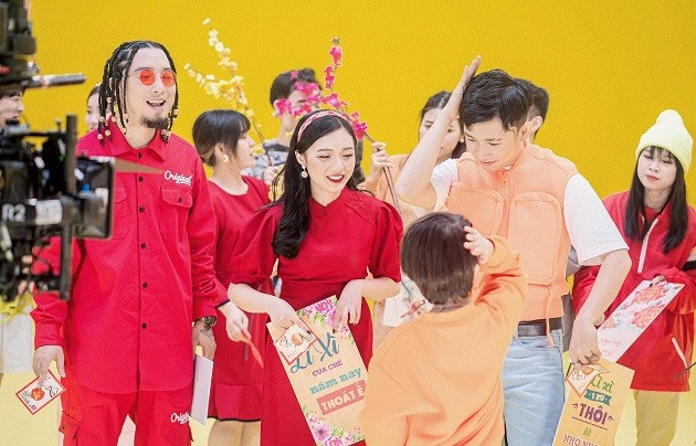 MC Phương Thảo - Bóng Đá