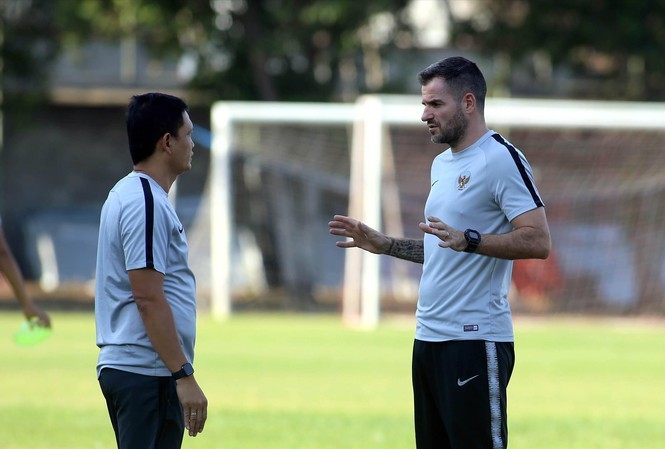 HLV Indonesia chỉ ra cầu thủ đáng ngại nhất của Việt Nam - Bóng Đá