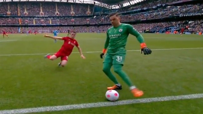 Những khoảnh khắc đáng nhớ trong trận Man City Liv - Bóng Đá