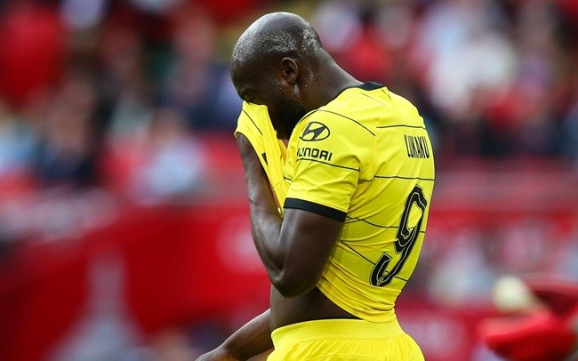 Bale rạng rỡ khi đặt chân đến Los Angeles - Bóng Đá