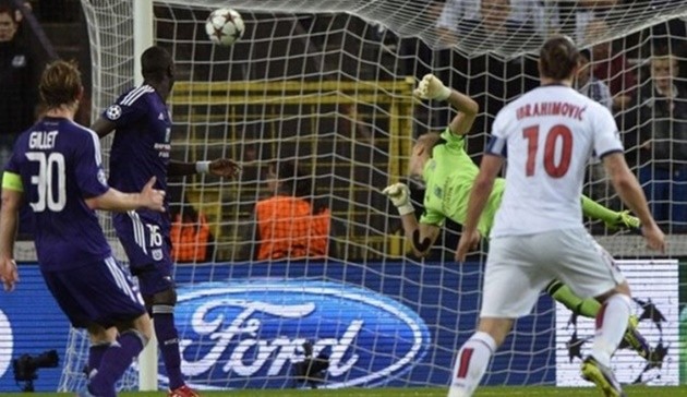 Salah nã rocket - Bóng Đá