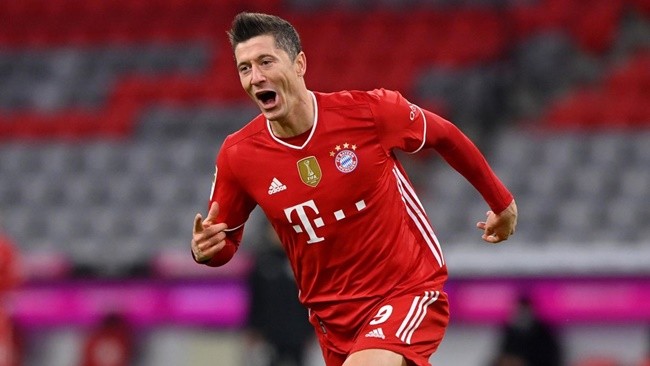 Zahavi will soon hold talks with Bayern bosses over a potential new contract for Robert Lewandowski  - Bóng Đá