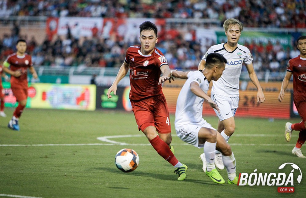 Ảnh sau trận HAGL - Bóng Đá